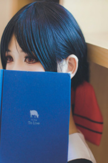 他是谁在线